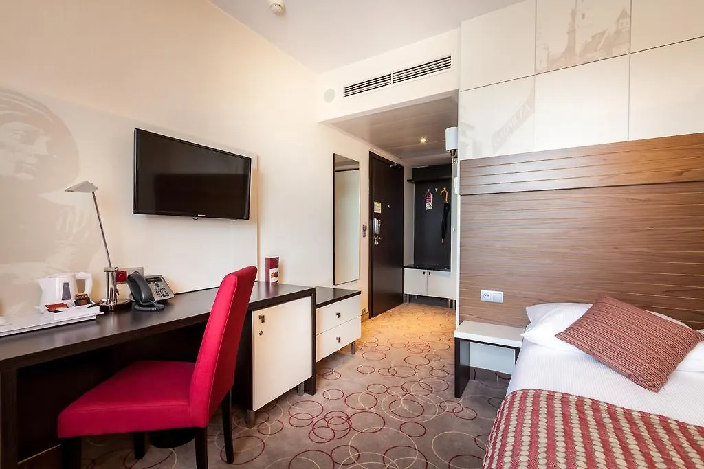 Qubus Hotel Krakov 4*,