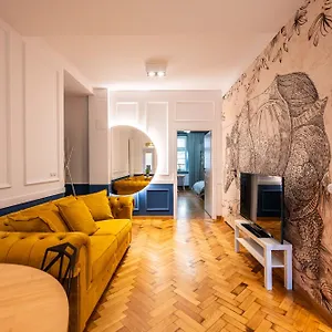  Apartment Trip